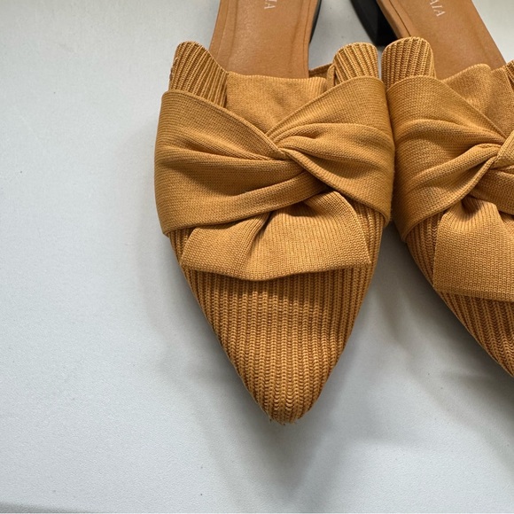 Vivaia Pointed Toe Knot Sandals Yaffa Marigold Yellow Mules Slip On Size 39 - Picture 2 of 8